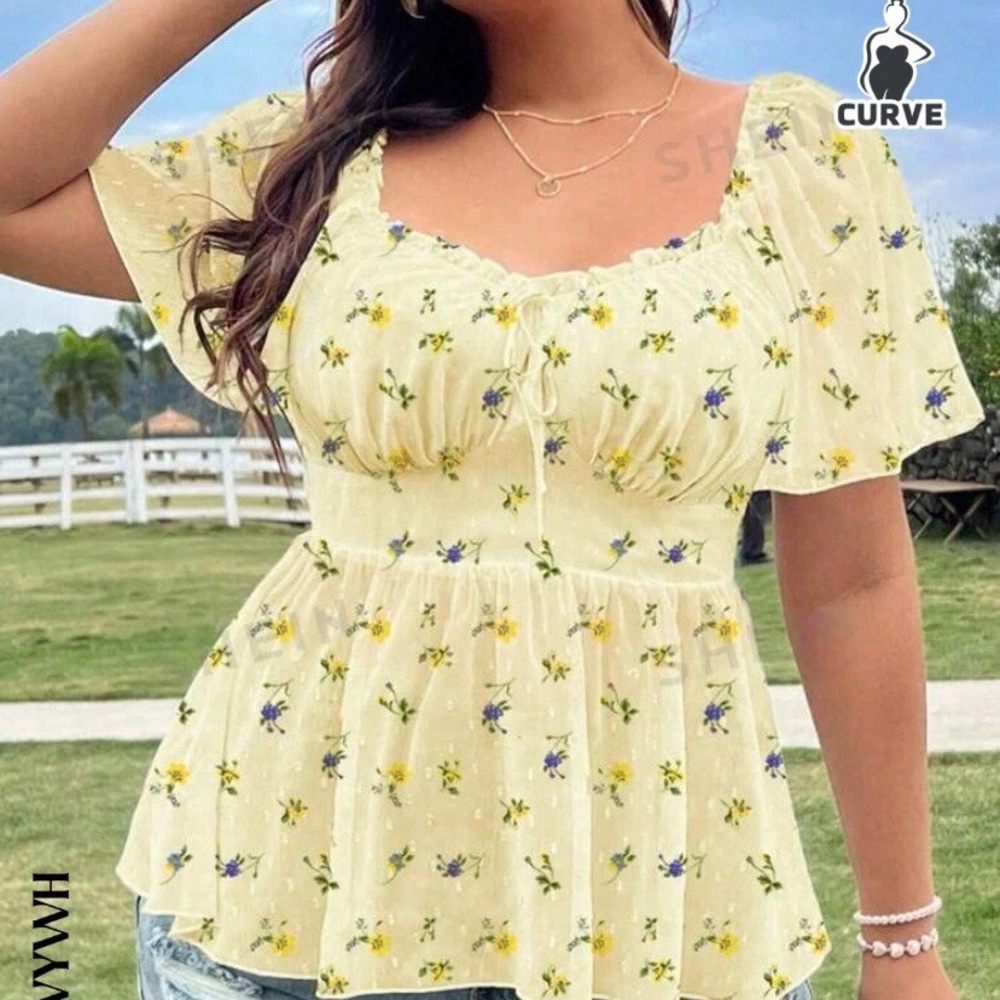 SHEIN Curve Jacquard Yellow Floral Print Blouse